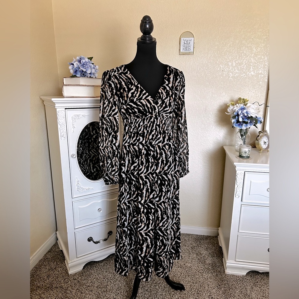 NWOT Sofia Vergara Leopard Dress - Picture 1 of 7